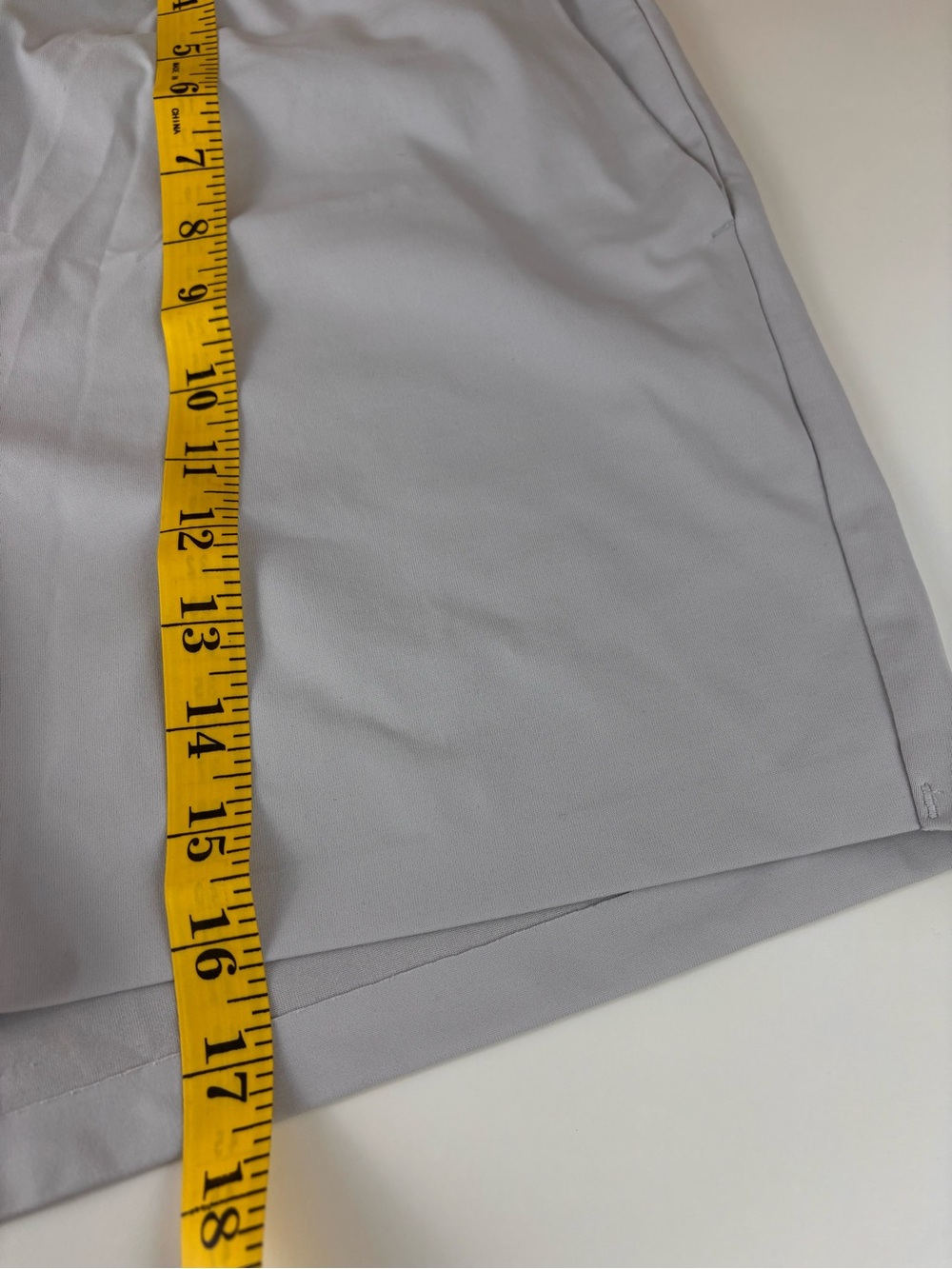 uniqlo Men stretch active shorts Light Gray Athletic Shorts - Picture 17 of 17